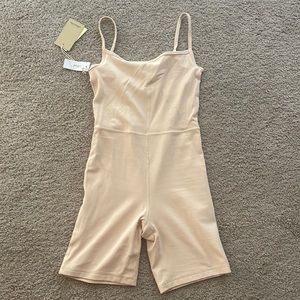 Aritzia wilfred free divinity romper 7” inseam size small brand new with tags